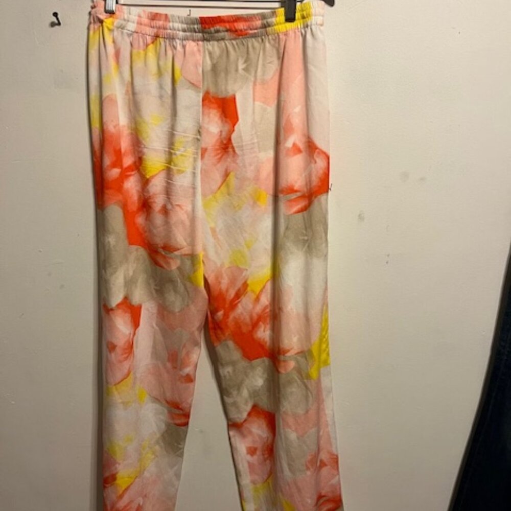 Fun Calvin Klein pants